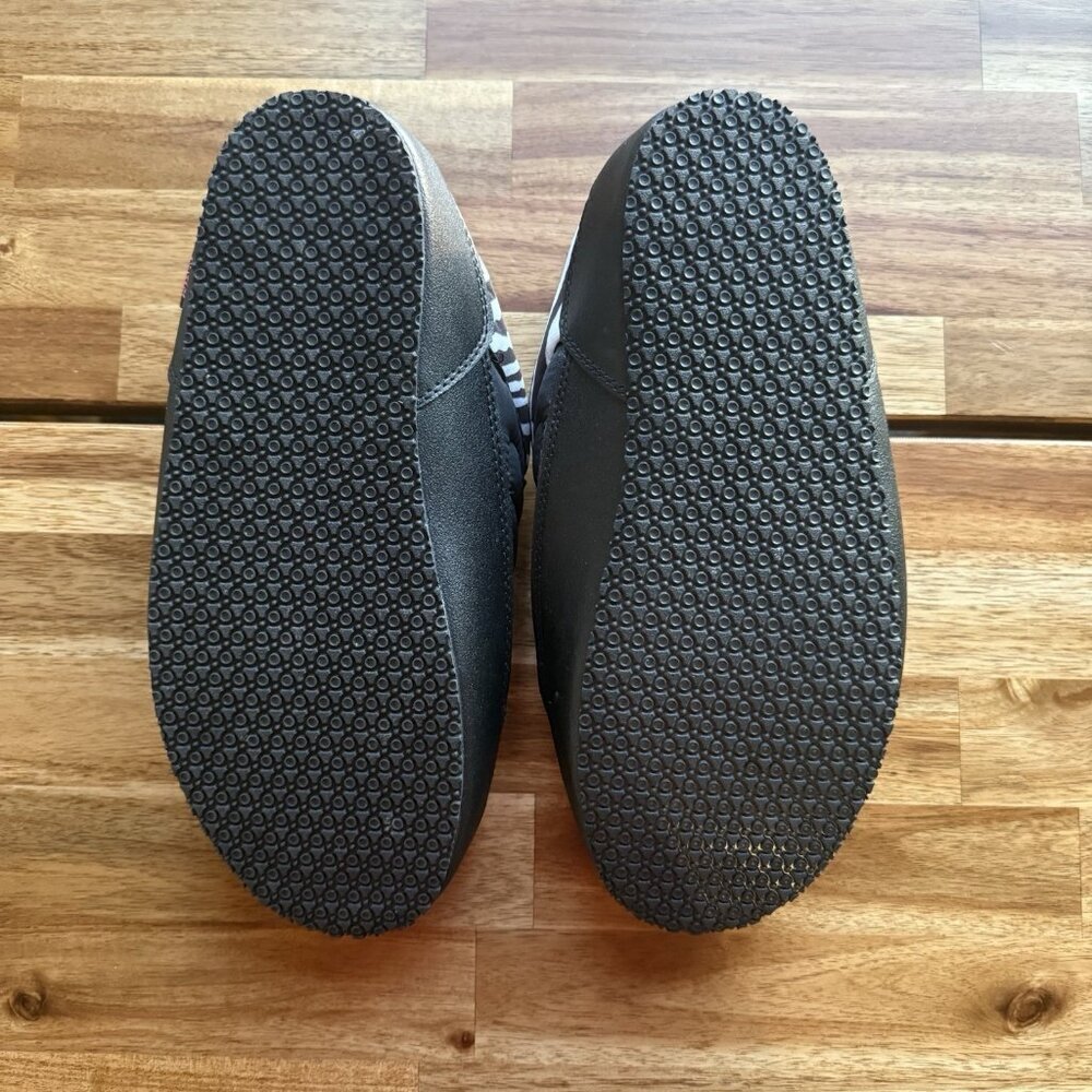 New Balance Caravan Moc Slippers Black Zebra Print Synthetic Men’s Size 9 - Picture 4 of 13